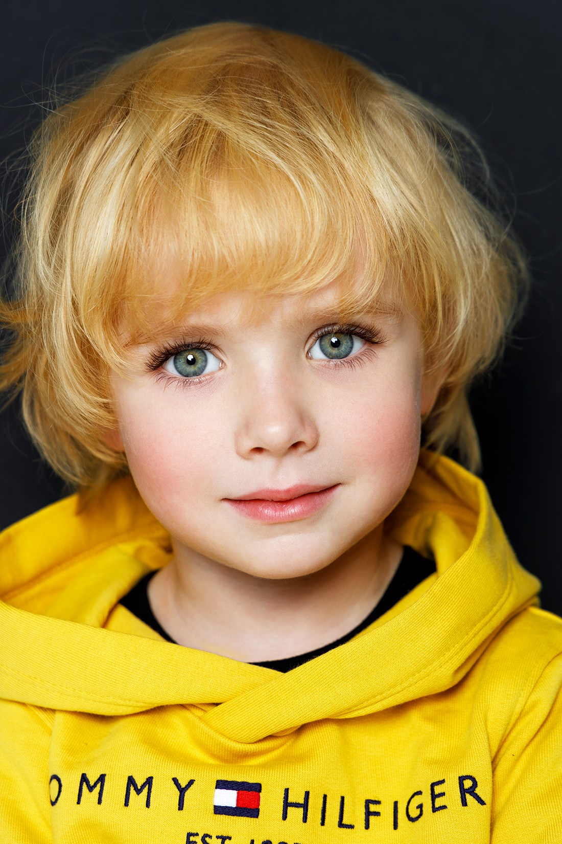 Федор Самков. ТМ Продакшн — Съемка для маркетплейсов в Москве