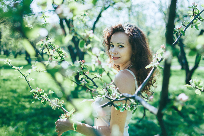 Цветущий сад. Семейный и свадебный фотограф Катя Антонова Москва Сочи