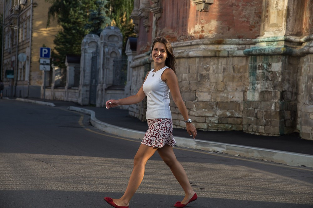 Летняя фотопрогулка для девушки по центру Москвы. Семейный и школьный фотограф в Москве Анна Ткач