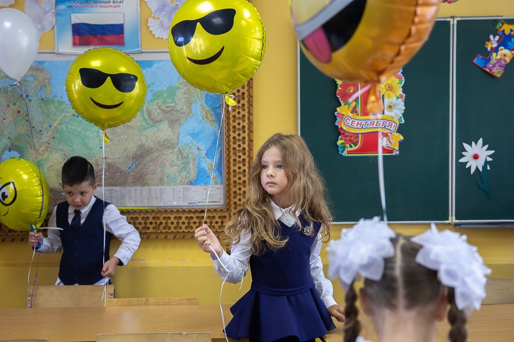 Фотосессия для первоклассника дома и в классе. Семейный и школьный фотограф в Москве Анна Ткач