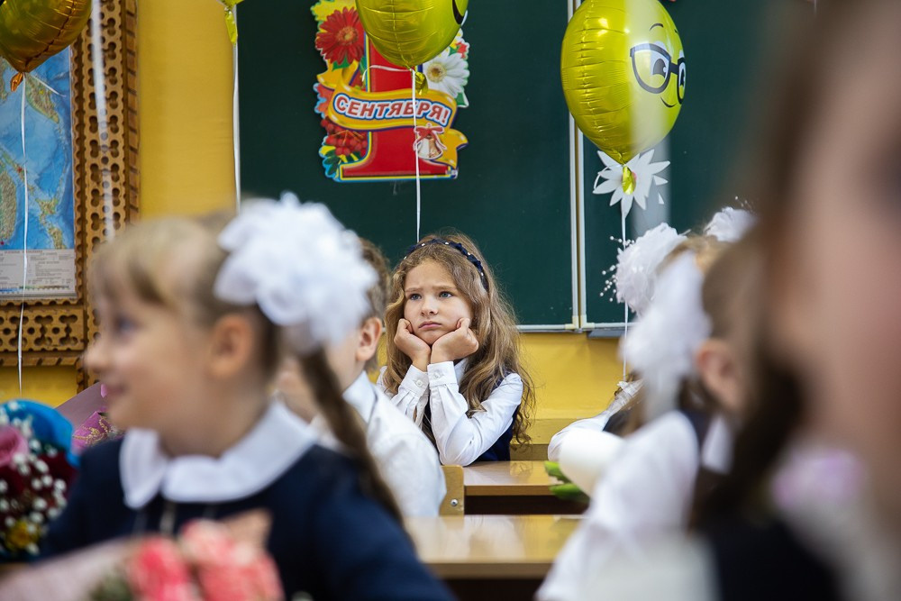 Фотосессия для первоклассника дома и в классе. Семейный и школьный фотограф в Москве Анна Ткач