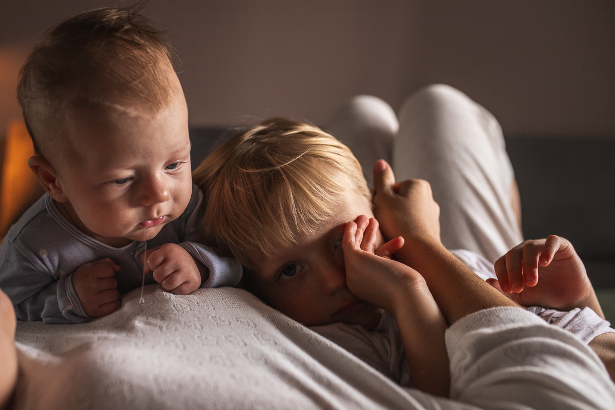 Фотосессия в домашних условиях семьи из четырех человек. Семейный и школьный фотограф в Москве Анна Ткач