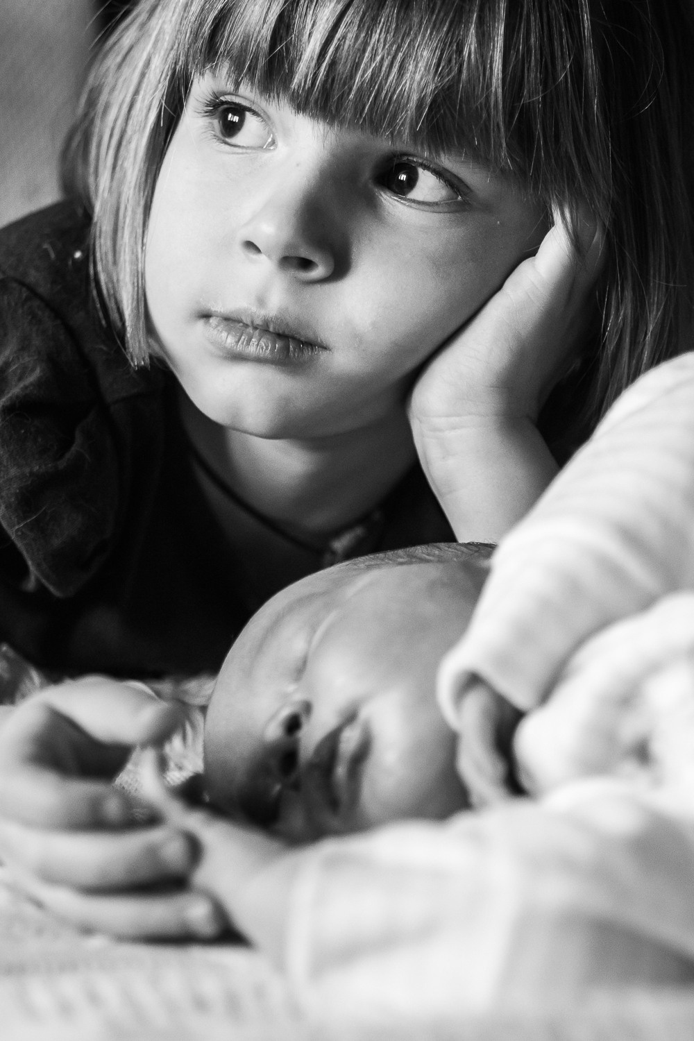 Фотосессия выписки из роддома и первые часы дома для новорожденного. Семейный и школьный фотограф в Москве Анна Ткач