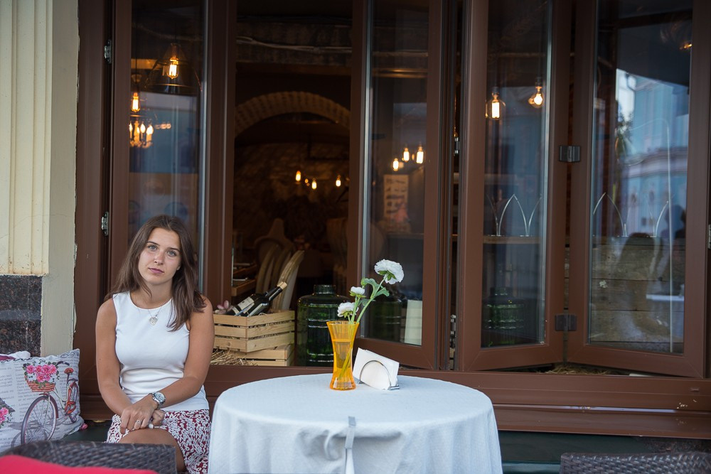 Летняя фотопрогулка для девушки по центру Москвы. Семейный и школьный фотограф в Москве Анна Ткач