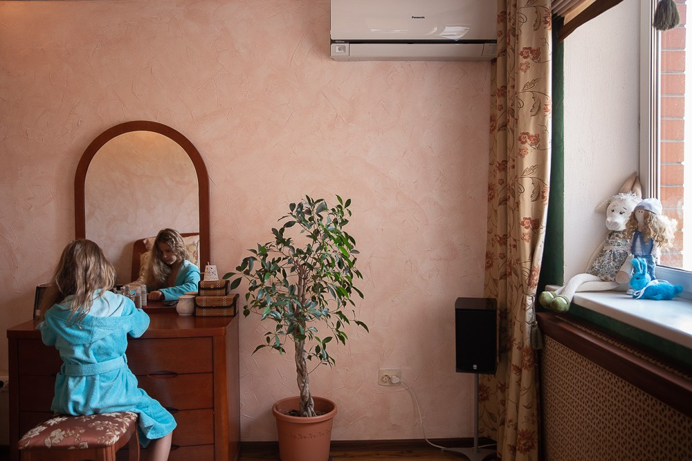 Фотосессия для первоклассника дома и в классе. Семейный и школьный фотограф в Москве Анна Ткач