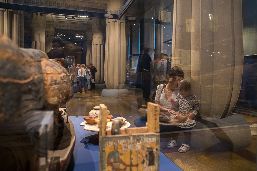 Фотопрогулка в музее имени Пушкина в Москве для мамы с ребенком. Семейный и школьный фотограф в Москве Анна Ткач