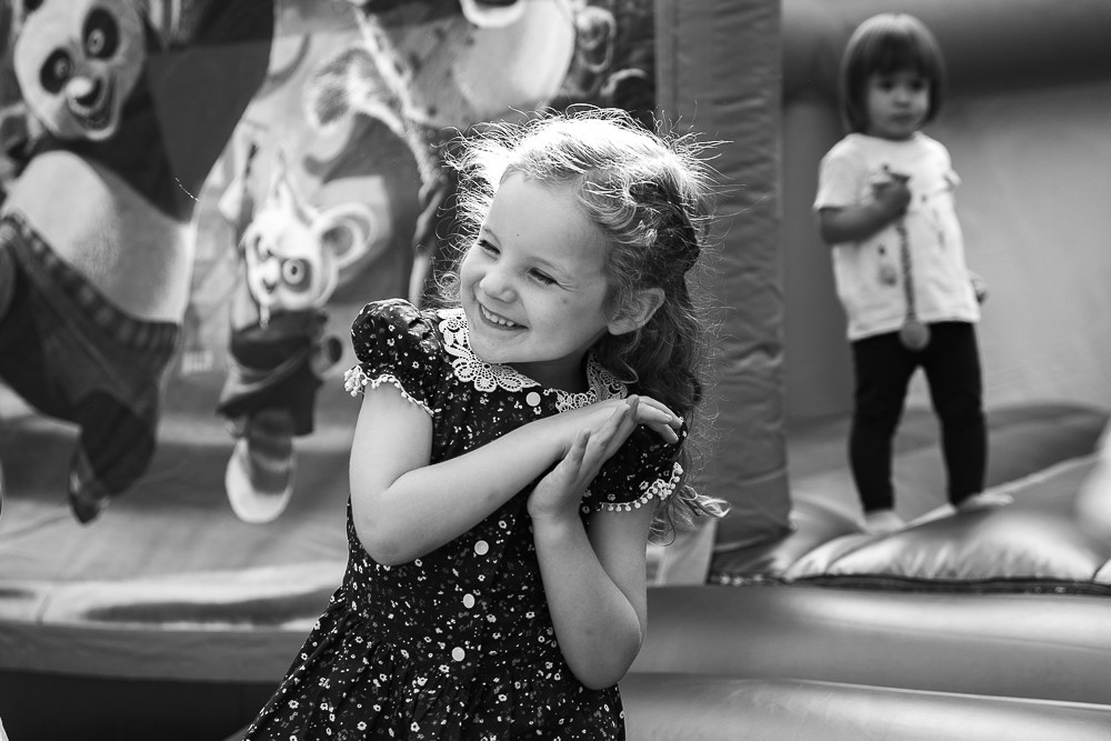 Репортажная съемка детского дня рождения в загородном доме. Семейный и школьный фотограф в Москве Анна Ткач