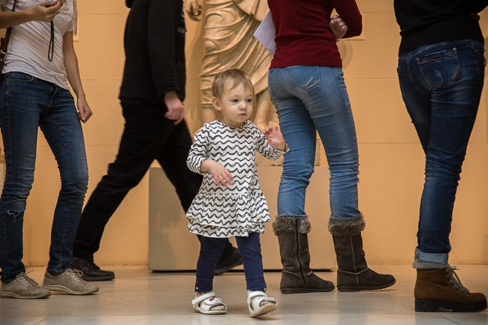 Фотопрогулка в музее имени Пушкина в Москве для мамы с ребенком. Семейный и школьный фотограф в Москве Анна Ткач