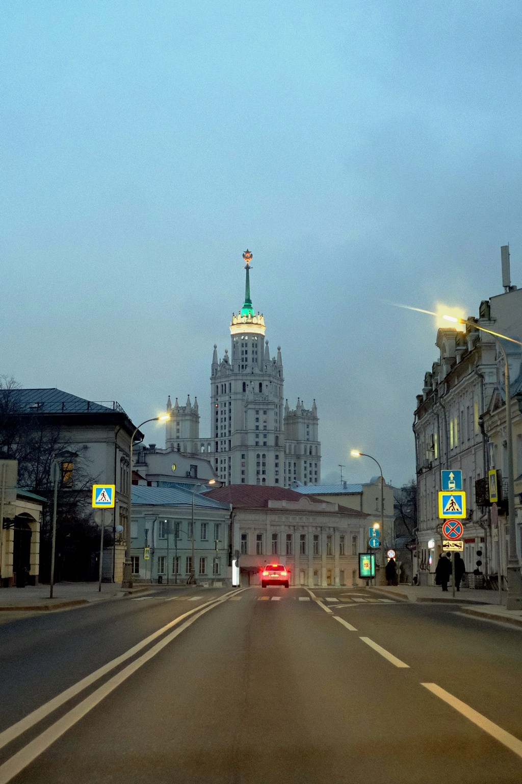 Улица, люди, жизнь…