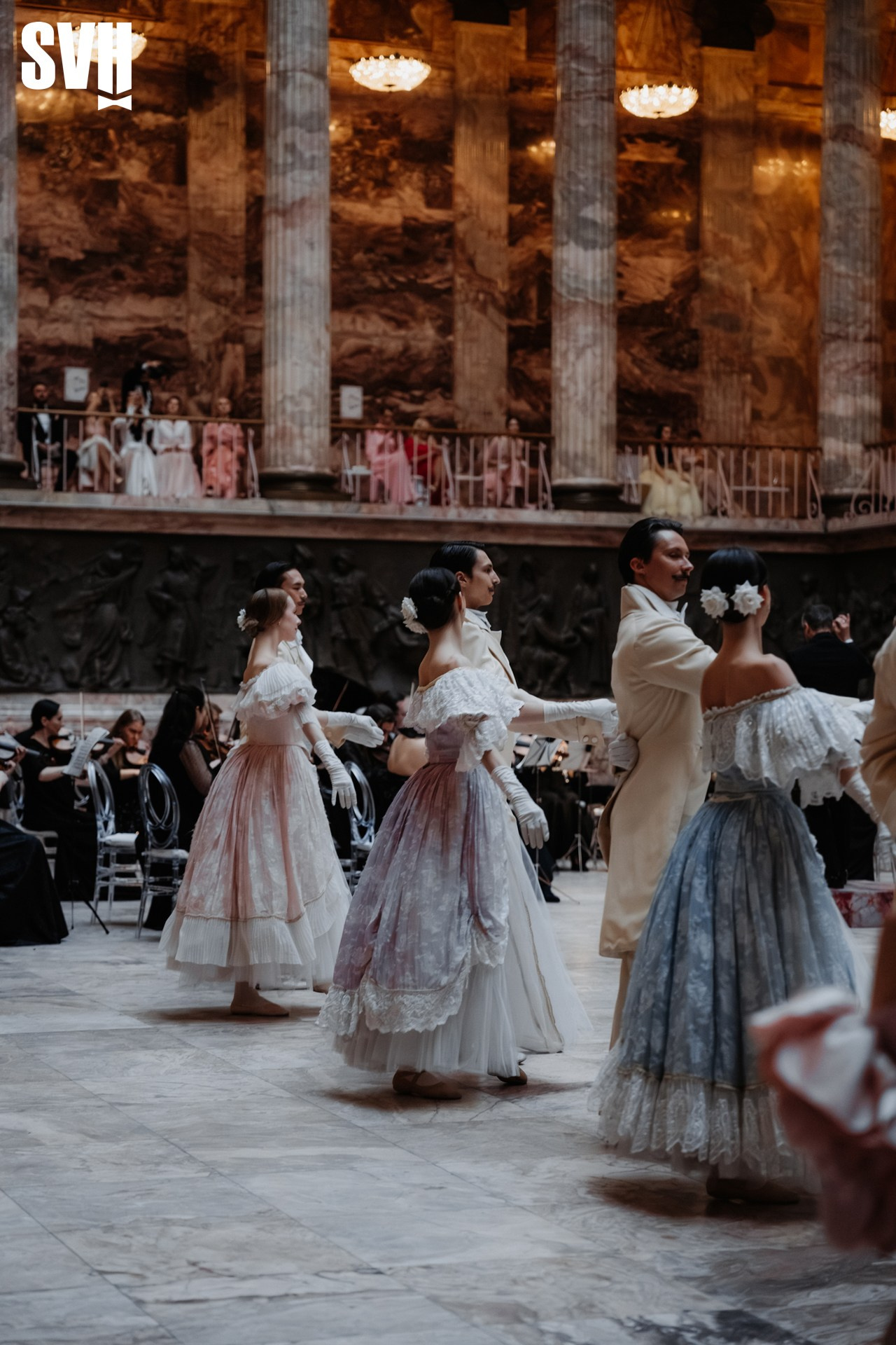 Пасхальный бал Петра Аксёнова