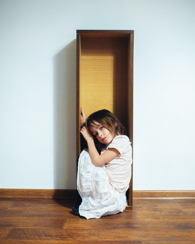 Дочка в студии. Фотограф Денис Денисов