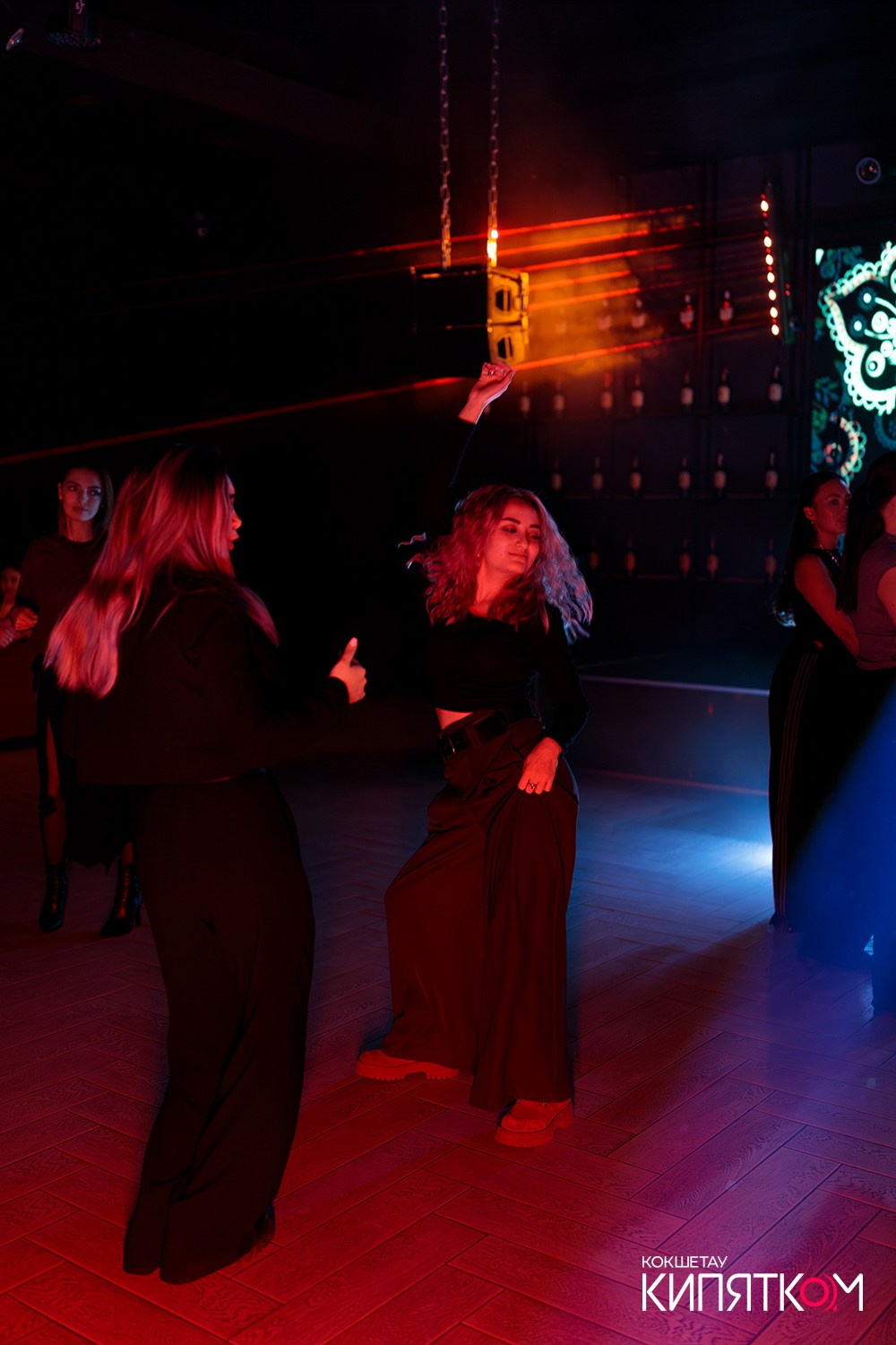 NE BRUKLIN. КИПЯТКОМ КОКШЕТАУ