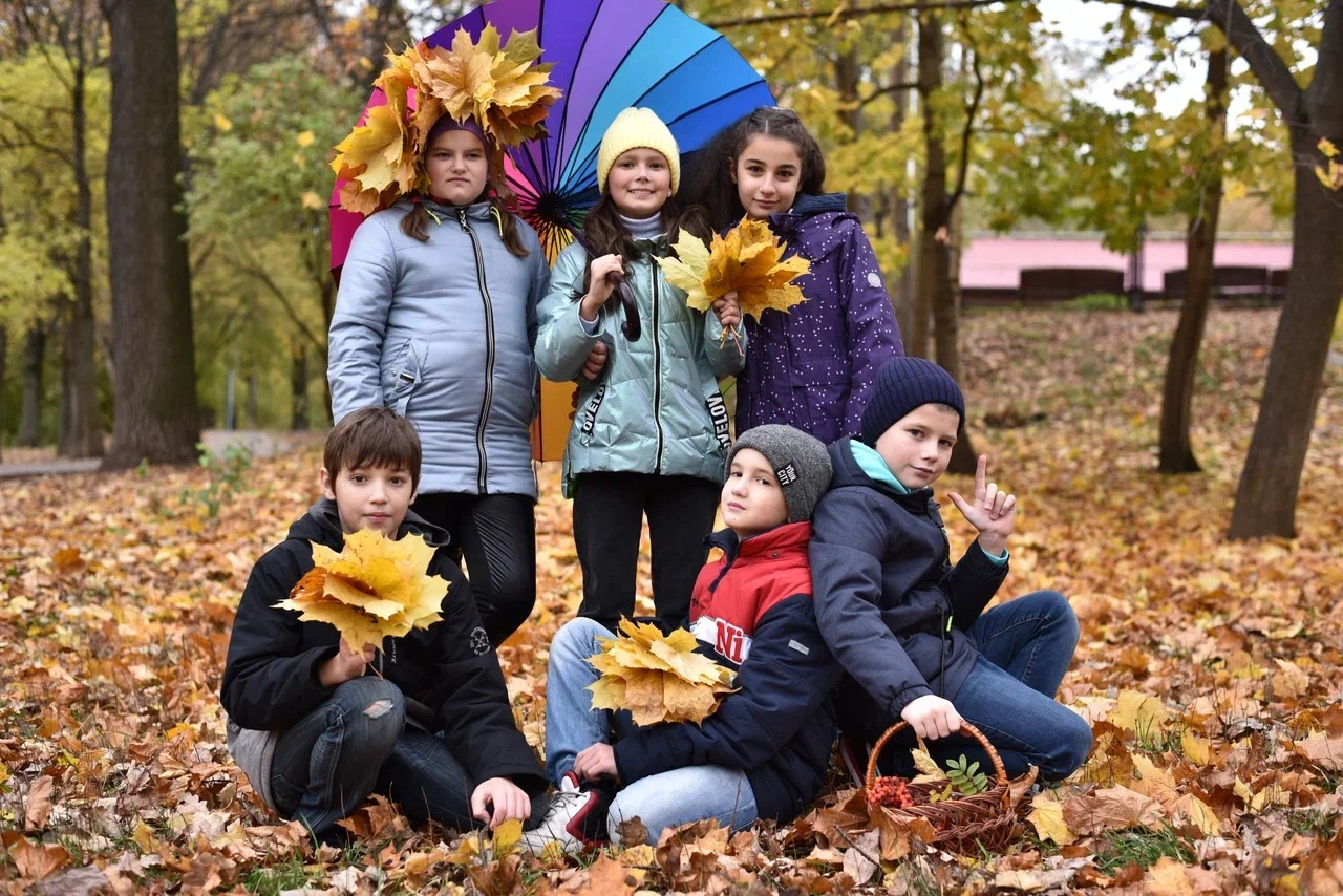 Школьная осень. Стильные выпускные альбомы, детские фотосессии, сюжетные фотографии