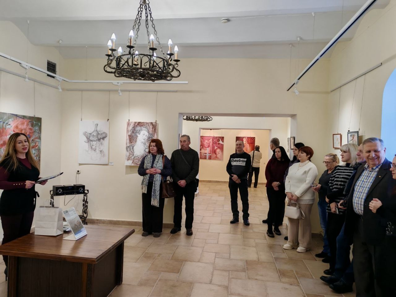 Выставочная АРТ резиденция " ЯБЛОКО»