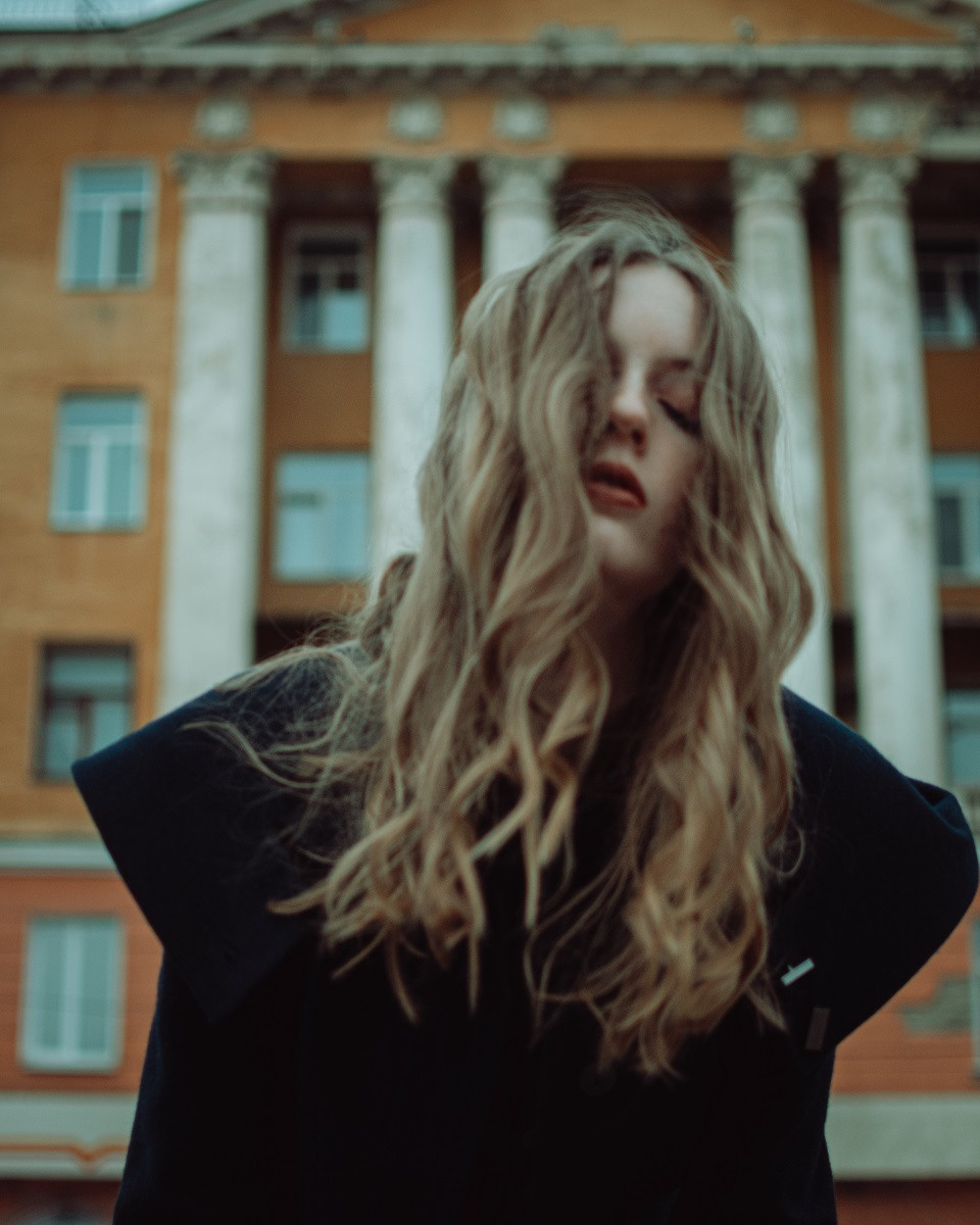 Креативная тематическая индивидуальная портретная съёмка. Фотограф Екатеринбург для вас или вашего бренда