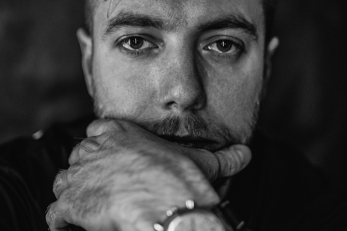 Креативная тематическая индивидуальная портретная съёмка. Фотограф Екатеринбург для вас или вашего бренда