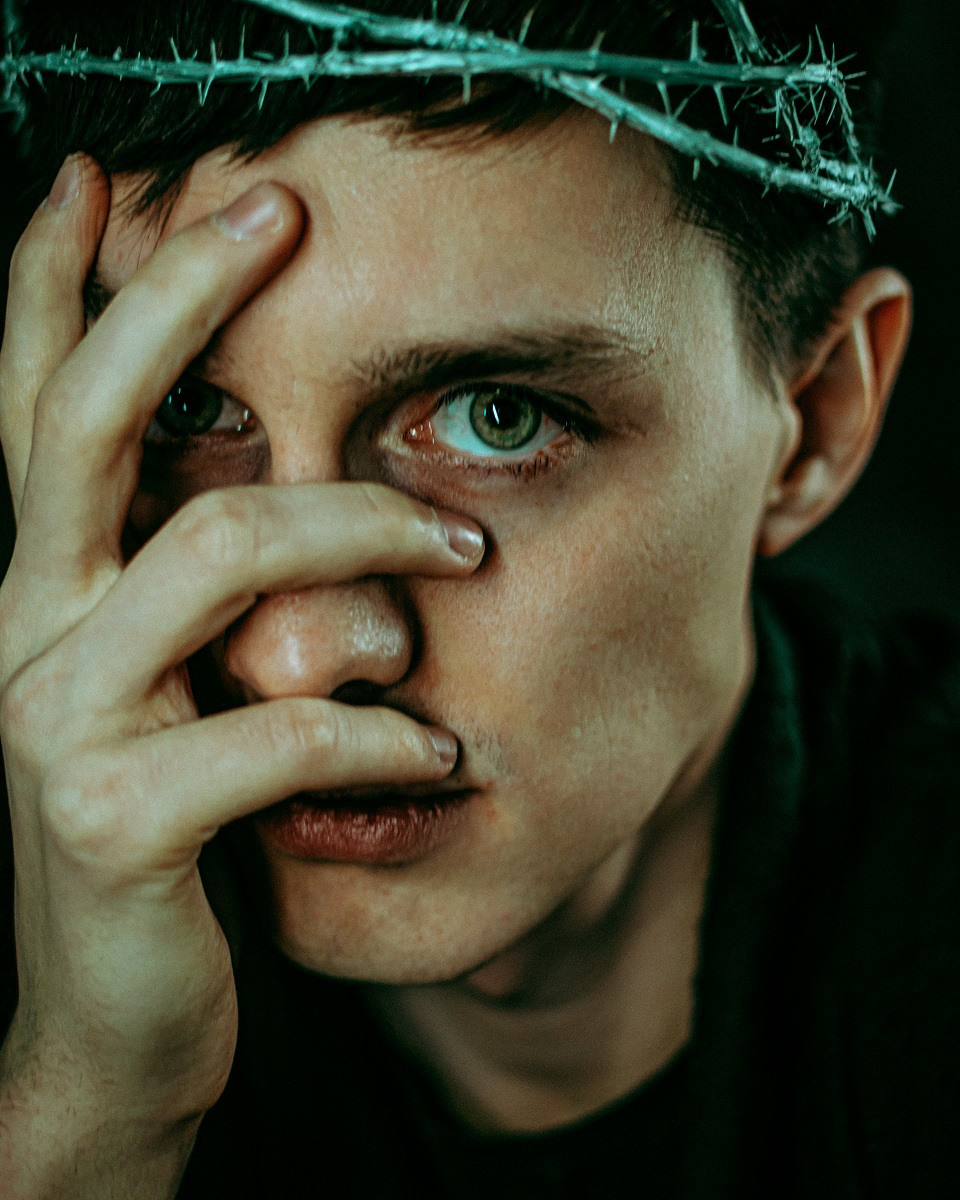 Креативная тематическая индивидуальная портретная съёмка. Фотограф Екатеринбург для вас или вашего бренда