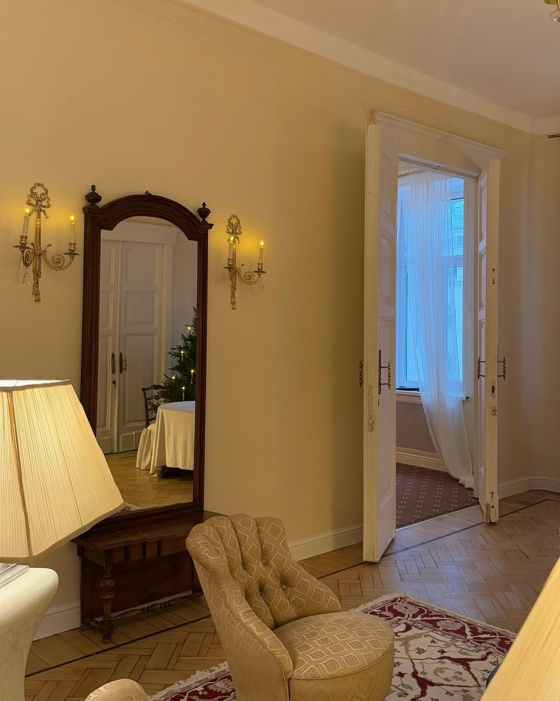 Vintage. Fashion & Boudoir photographer Diana Ageeva