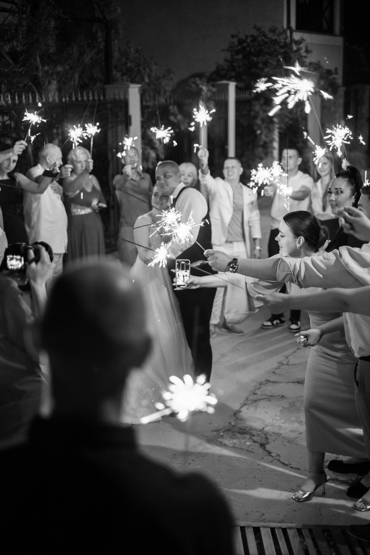 Отзывы о фотографе. Лучший фотограф города. Топ 100. Топ 10. Лучший фотограф. Профессионал. реальные фото со свадьбы, примеры работ фотограф. Профессиональная фотосъемка в Крыму. Натуральные эмоции и живые кадры. Забронируйте дату прямо сейчас!