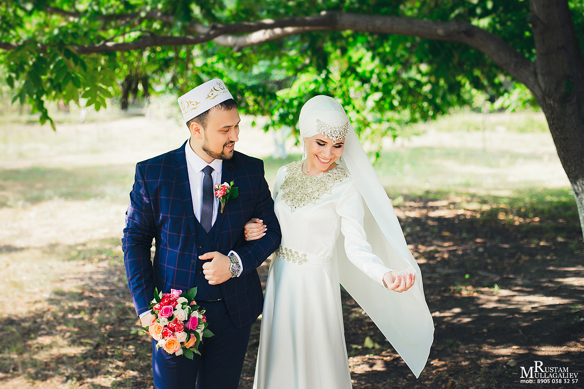 Никах на природе, платье на никах, платок на никах, тюбетейка