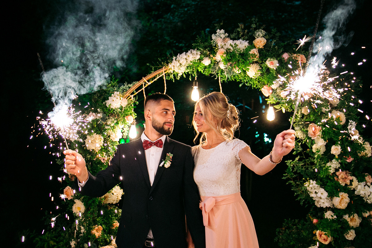 Арина и Артём. Свадебный фотограф Александр Савченко Смоленск