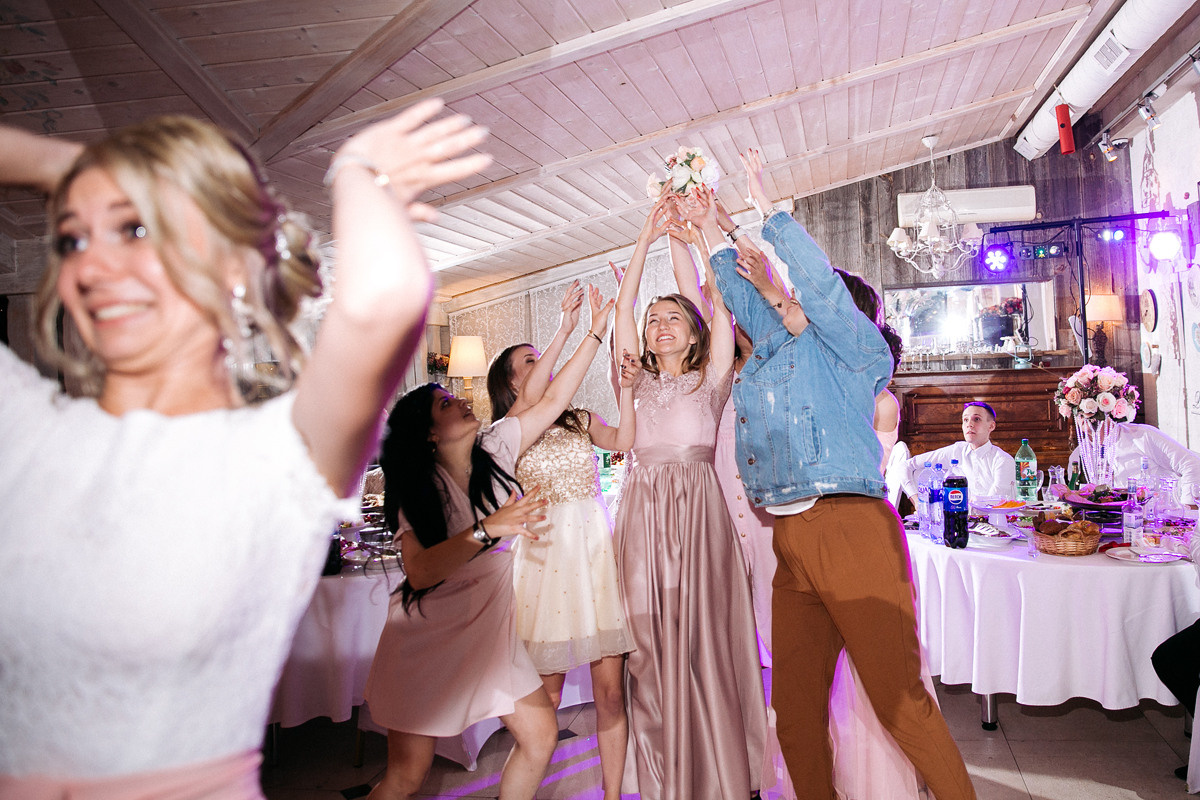 Арина и Артём. Свадебный фотограф Александр Савченко Смоленск