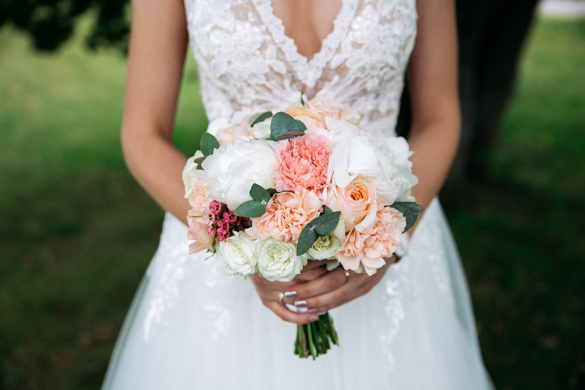 Арина и Артём. Свадебный фотограф Александр Савченко Смоленск