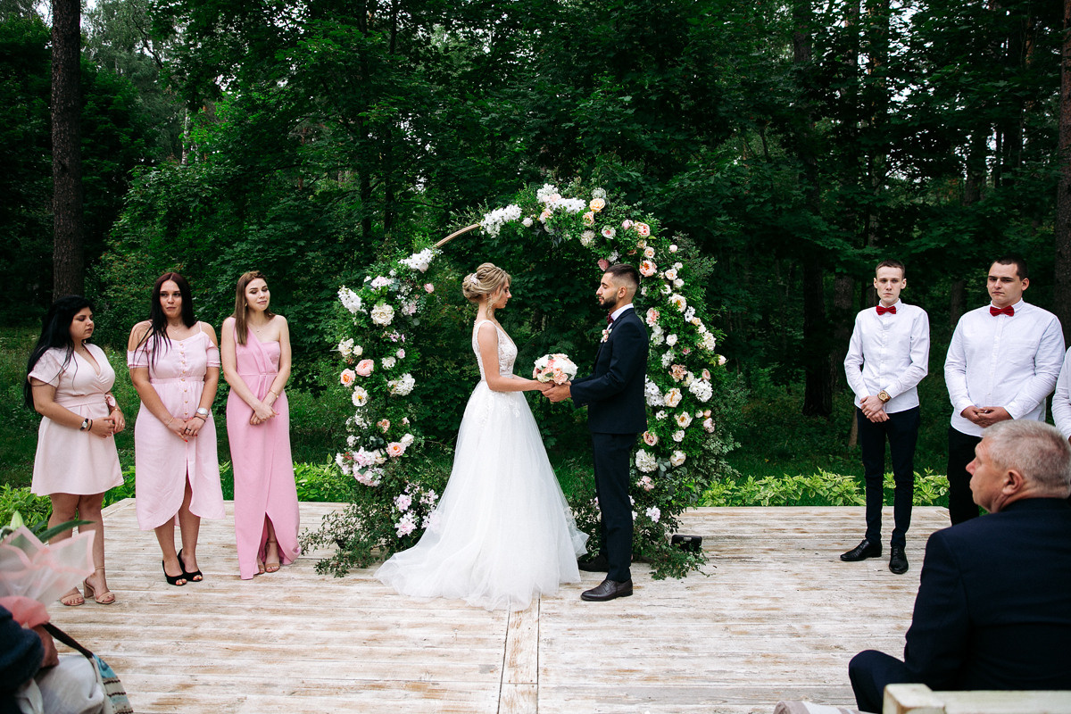 Арина и Артём. Свадебный фотограф Александр Савченко Смоленск