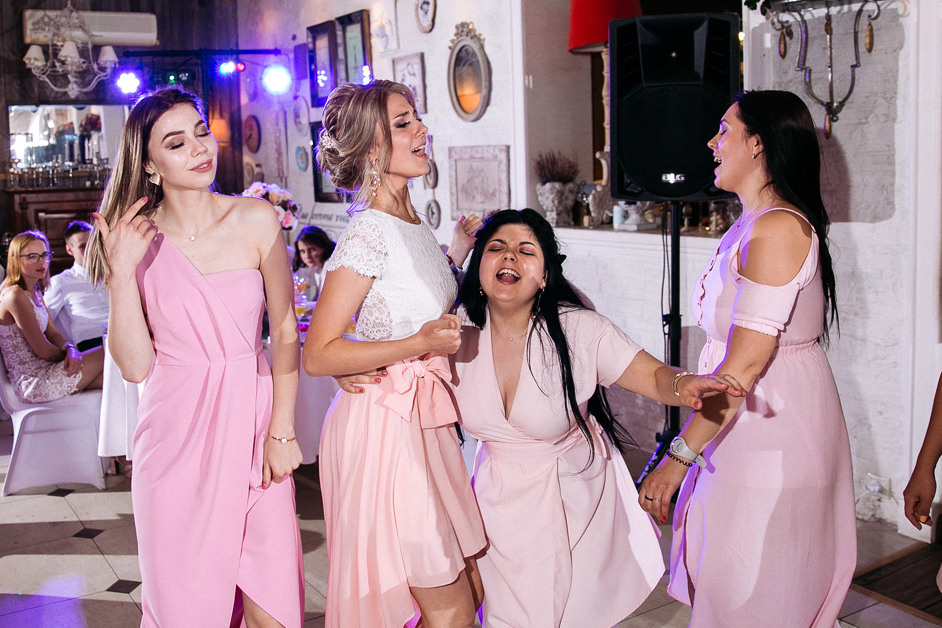 Арина и Артём. Свадебный фотограф Александр Савченко Смоленск