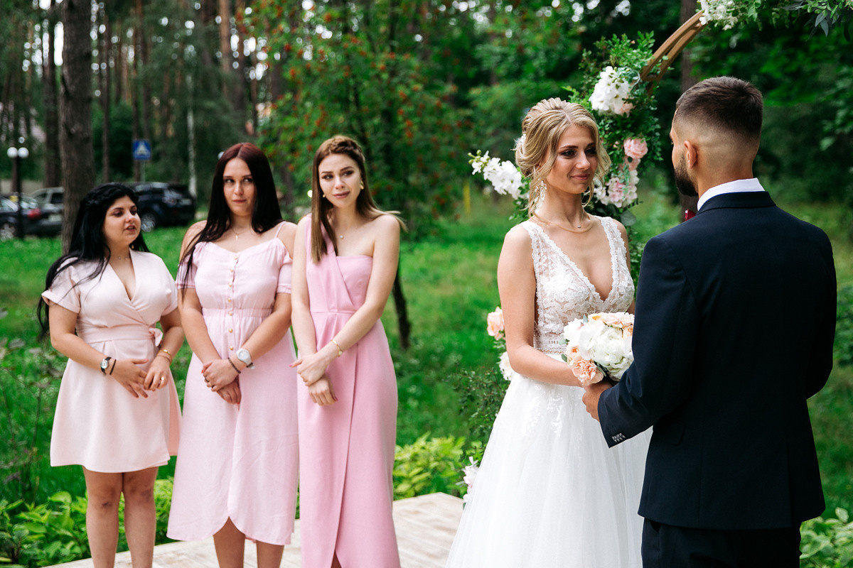 Арина и Артём. Свадебный фотограф Александр Савченко Смоленск