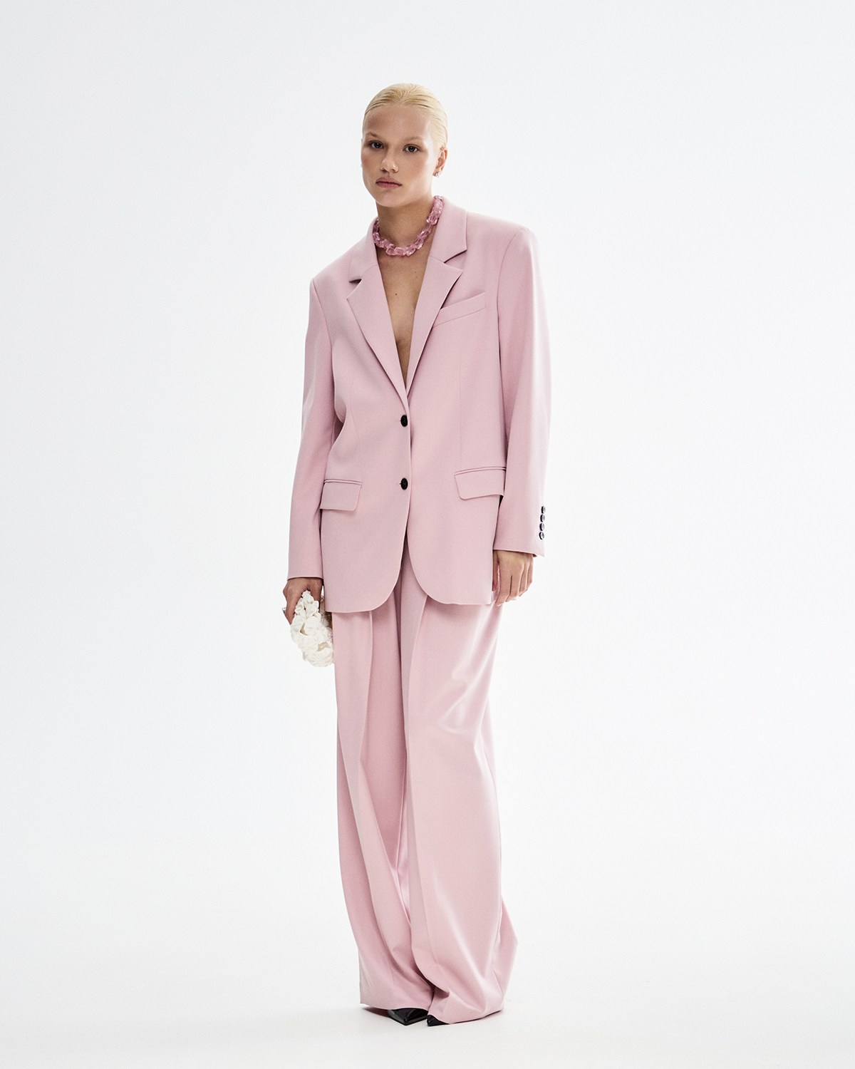 ROOM513. Фотограф и видеограф для брендов в Москве