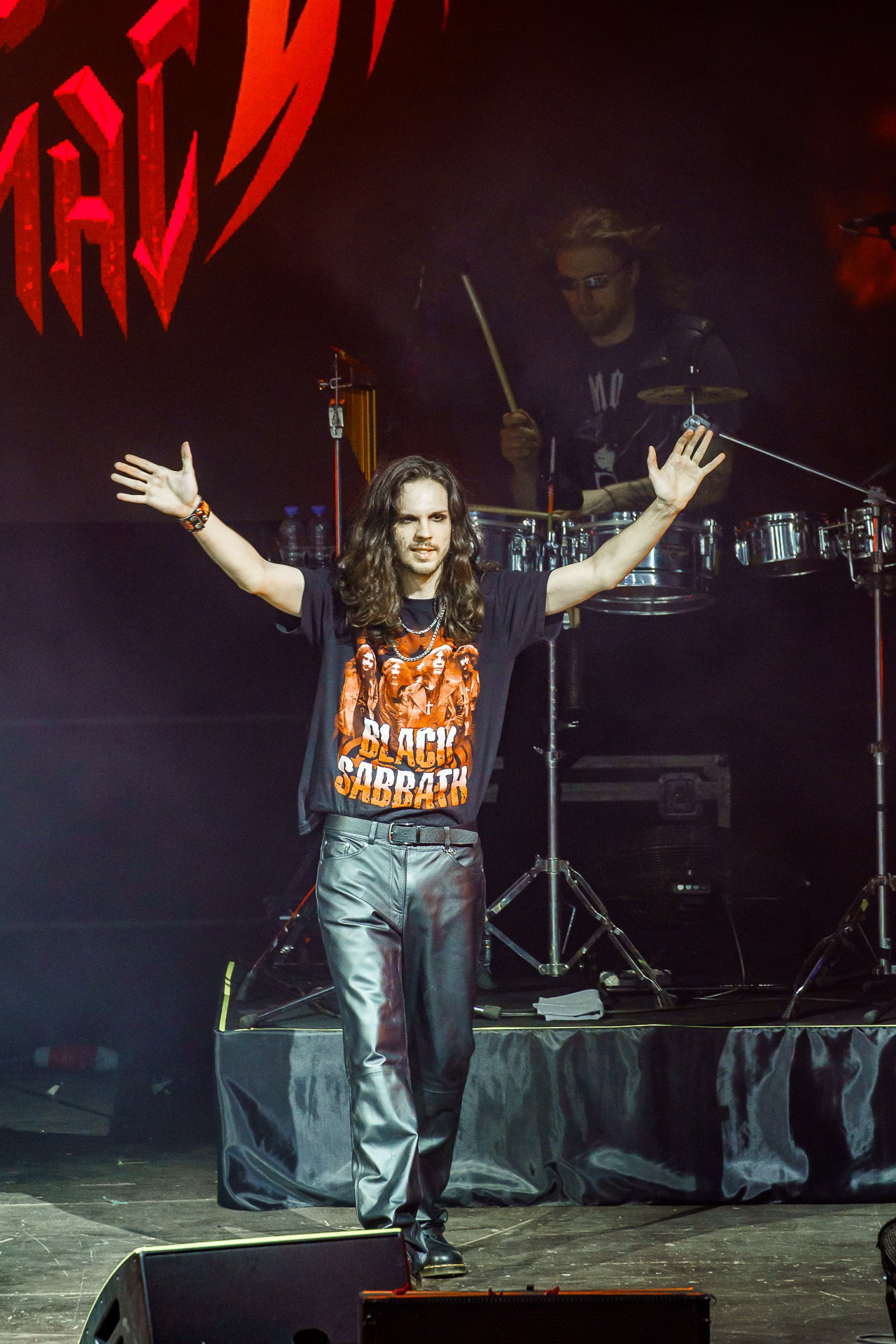 Багровый Фантомас для RockWeek. Концертный и портретный фотограф Москва и Санкт-Петербург