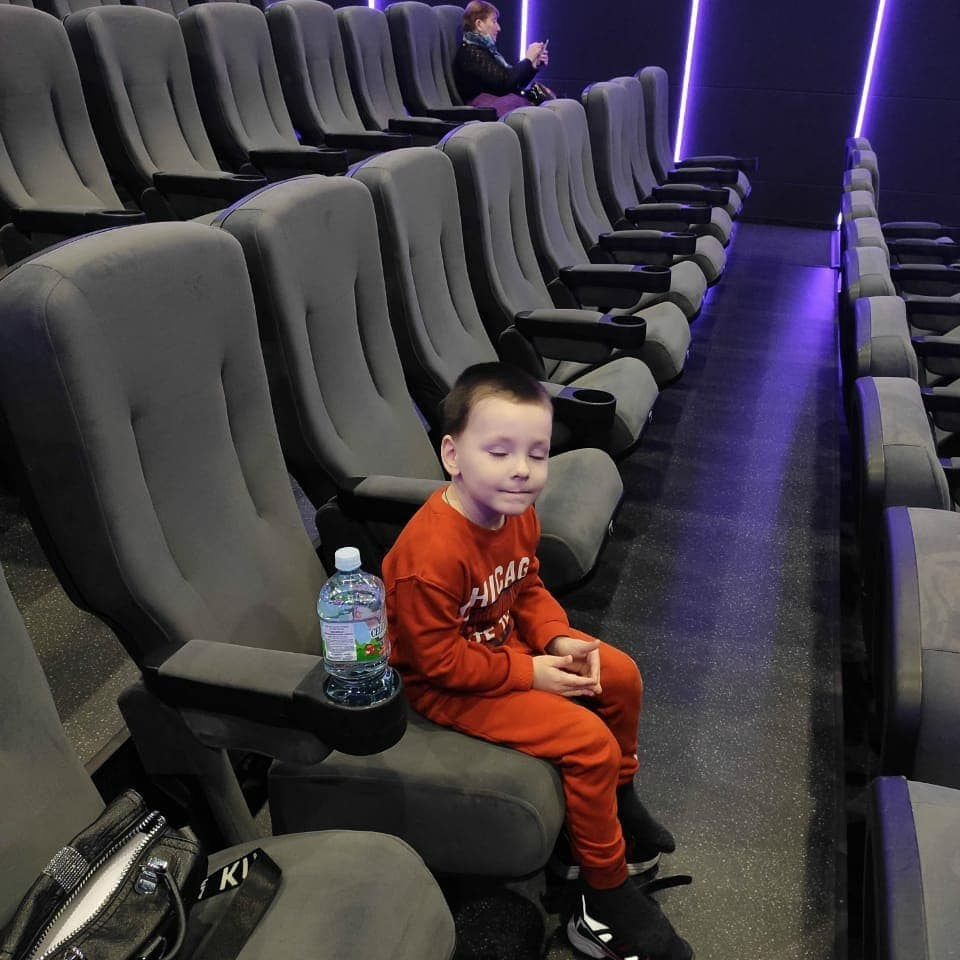 🎬✨ Сказочный день в кино: наши семьи в гостях у «Конька-Горбунка»! ✨🎬