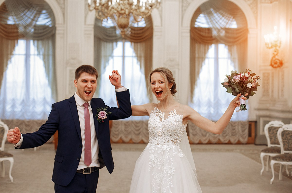 фотограф на свадьбу, свадебный костюм для жениха, платье невесты, букет для невесты, студия для свадьбы, свадебный фотограф москва санкт-петербург