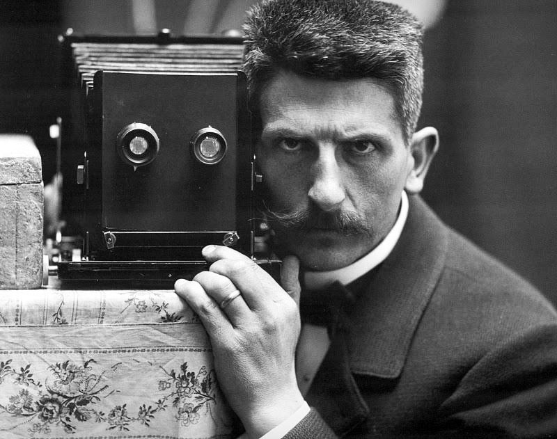 Фредерик Буассонна (1858-1946) — швейцарский фотограф, чья страсть к Греции привела к созданию масштабного визуального архива страны. 