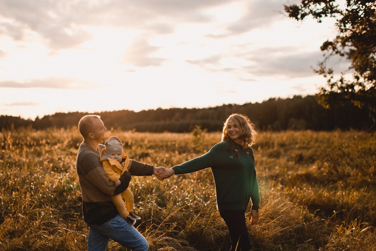 ЛИЛИЯ, СЕРГЕЙ И ДАНИИЛ. Семейный фотограф новорождённых в Серпухове Юлия Новикова +79637785957