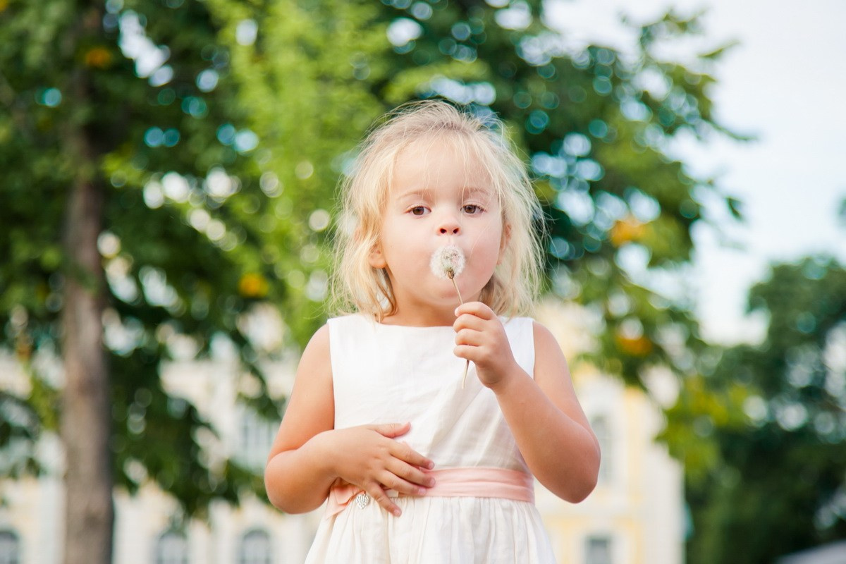 Семейная фотосессия в Петергофе. Фотограф крещение венчание в Петербурге! Помогает подобрать храм и посоветовал душевного батюшку в СПб