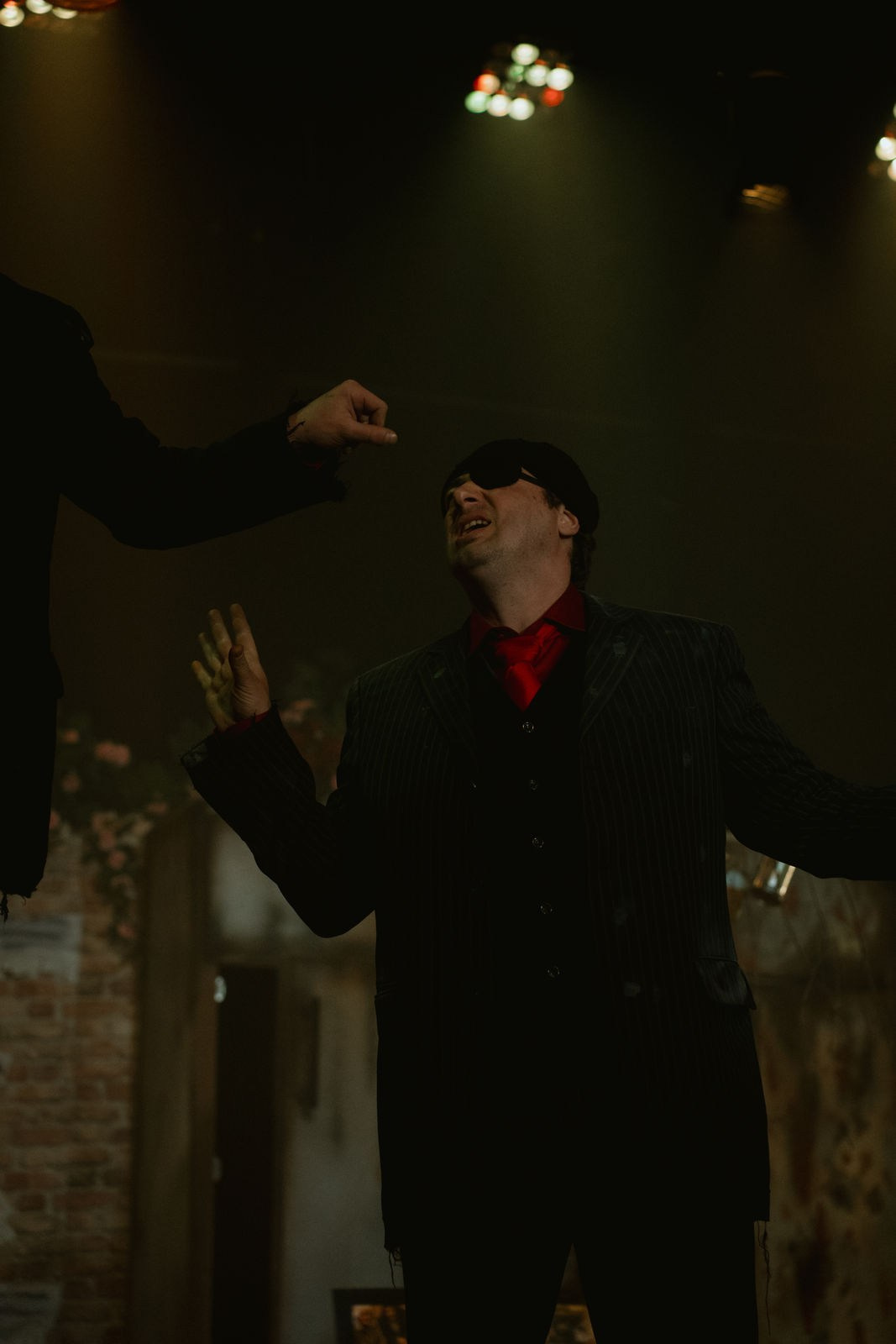 «Трехгрошовая опера». Режиссёр Даниил Филиппович