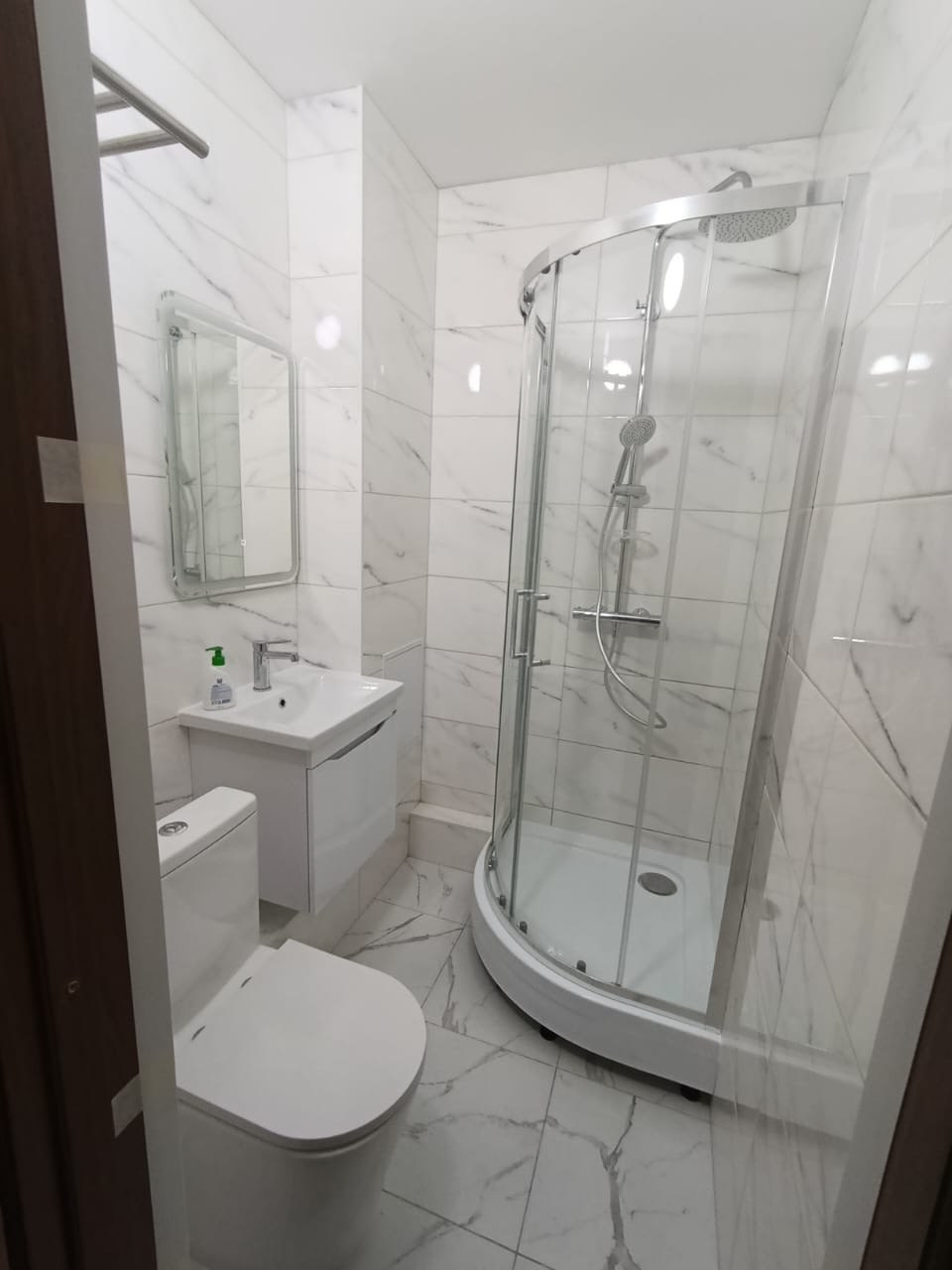 Ванная комната (ул. Андрея Адо д. 16). Ремонт санузла, туалета, ванной под ключ в Казани. Укладка плитки