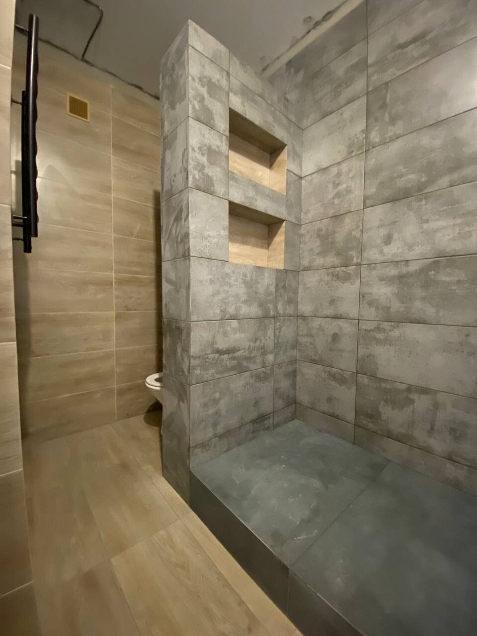 Ванная комната (ул. Волочаевская д. 8). Ремонт санузла, туалета, ванной под ключ в Казани. Укладка плитки