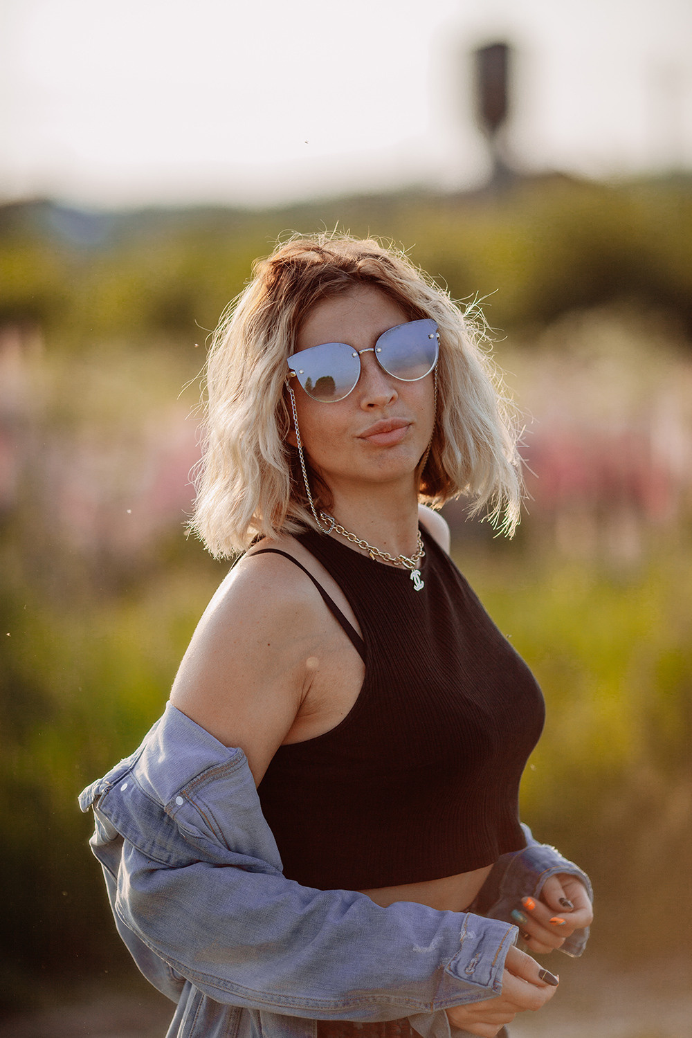 Карина и люпины. Фотограф Сергиев Посад Москва Хованская Екатерина