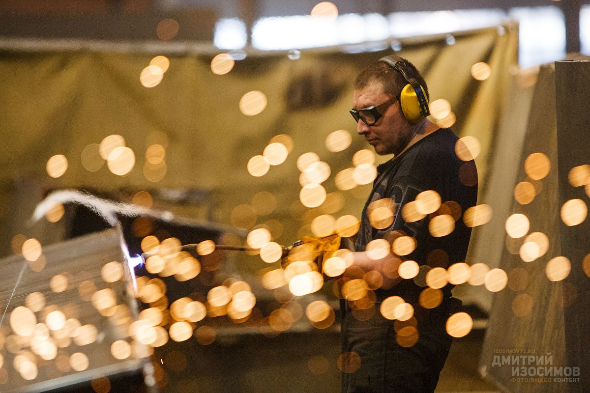 Съёмка на производстве