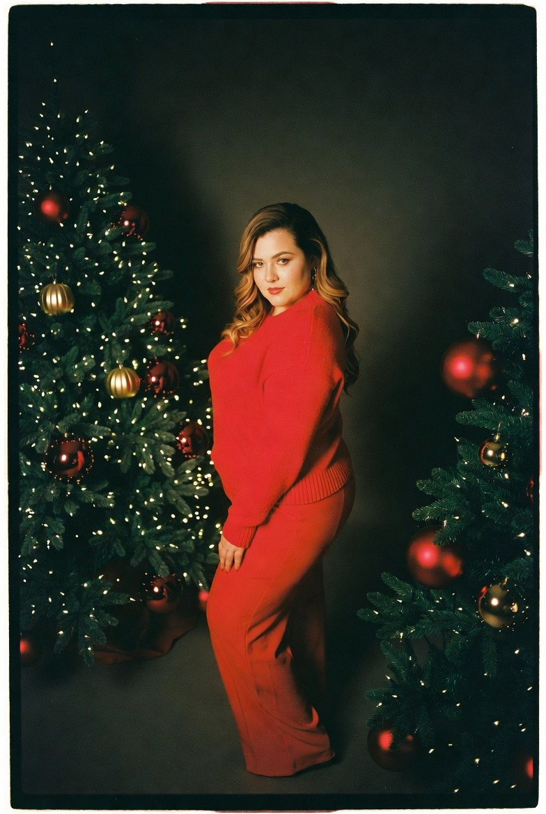 Плюс сайз в красном