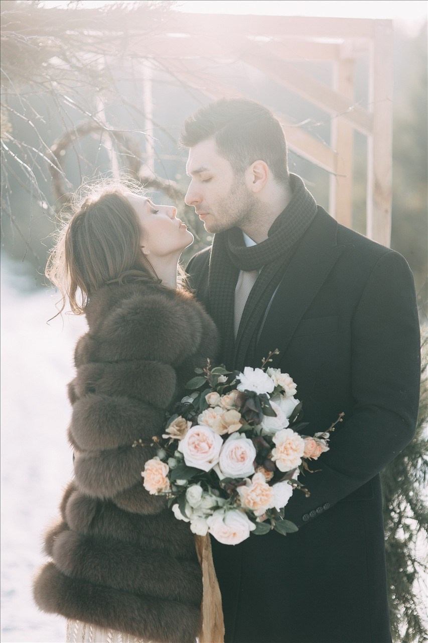 Стильная зимняя свадьба