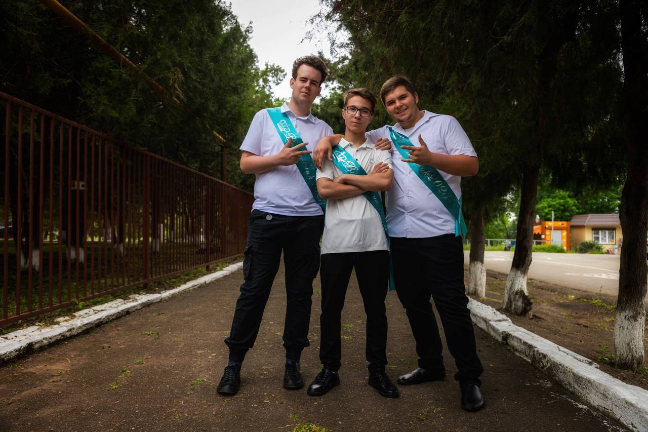 Школьная фотосессия. Семейный и Свадебный фотограф Алиса Малиева