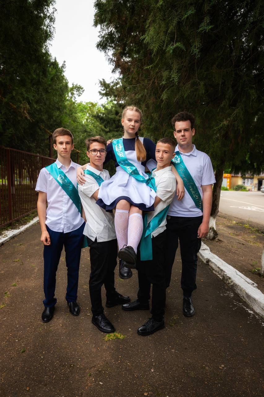 Школьная фотосессия. Семейный и Свадебный фотограф Алиса Малиева