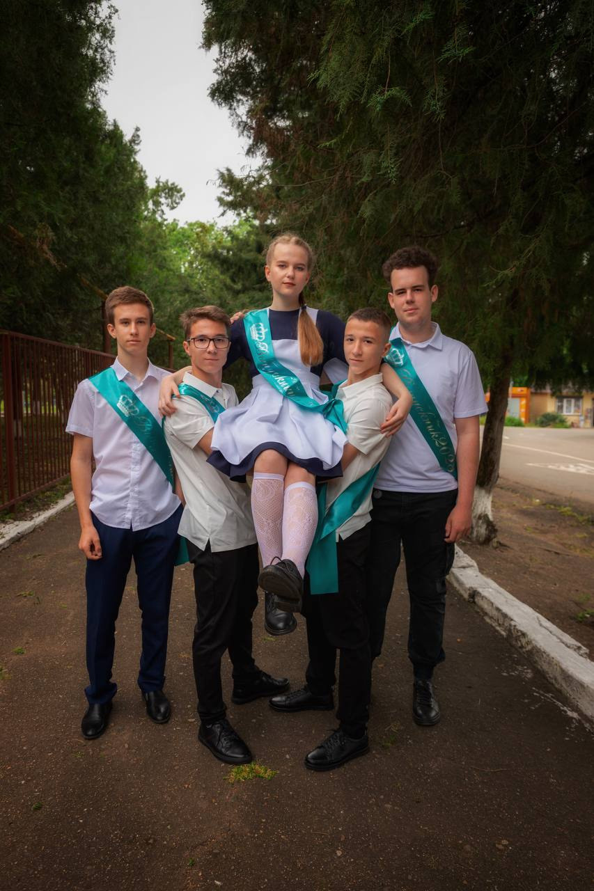 Школьная фотосессия. Семейный и Свадебный фотограф Алиса Малиева