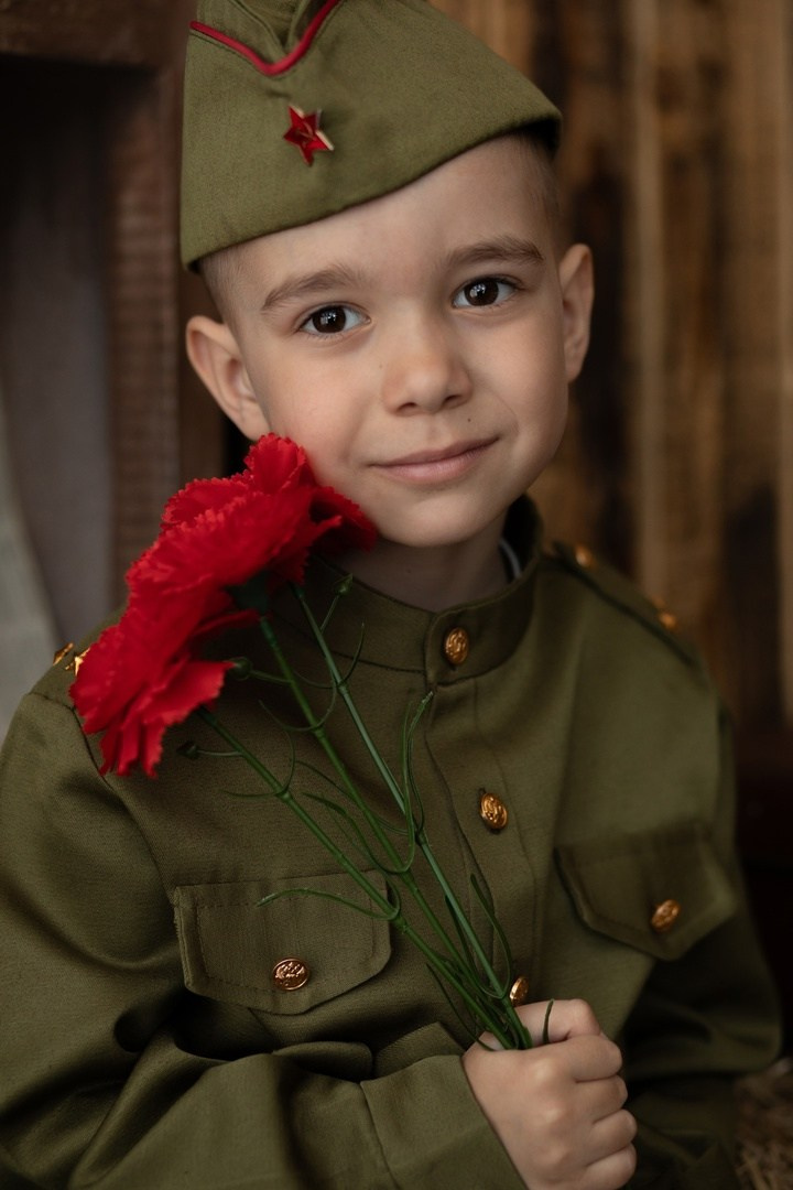 День победы «Аты-Баты». Фотограф в Омске