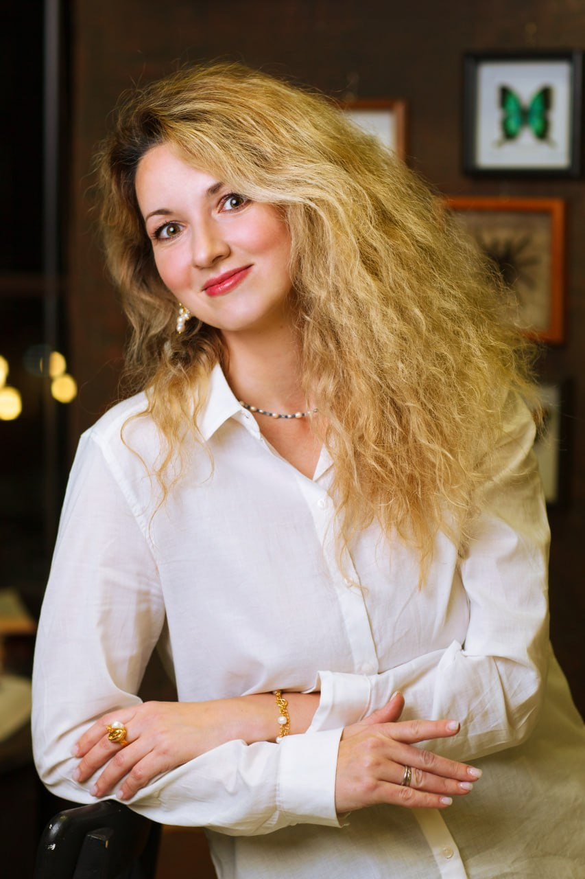 Виолетта. Контент для публикации в журнале. Ирина Загоскина — портретные фотосессии в Москве