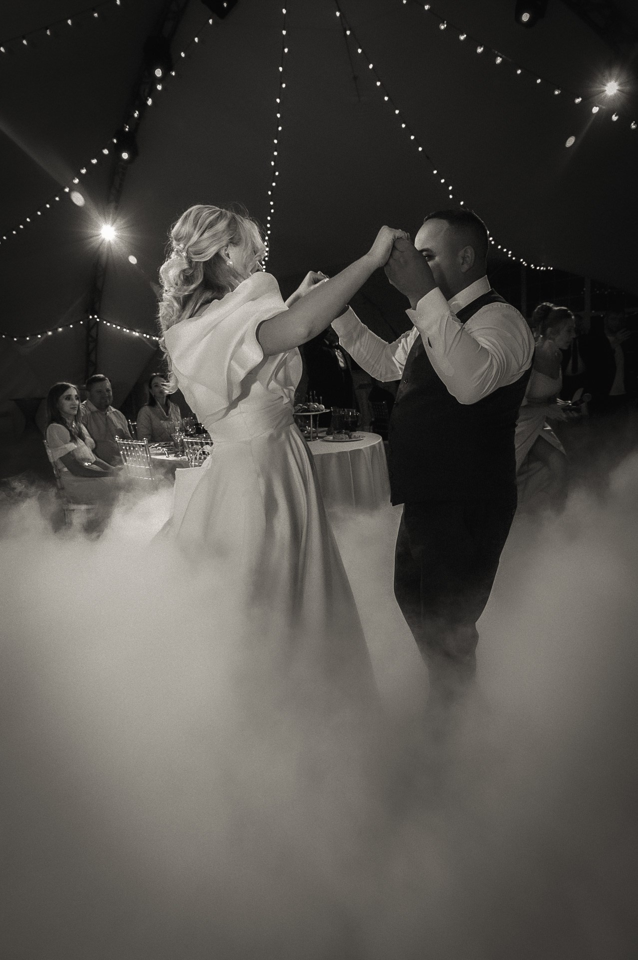 Свадебная съемка в загородном клубе Artiland. Свадебный и портретный фотограф в Москве Жердев Даниил